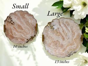 Bandeja de resina Premium Organizador hecho a mano de bajo costo para maquillaje de joyería y velas Bandeja de resina hecha a mano por AALIYAN IMPEX - Product Image 2