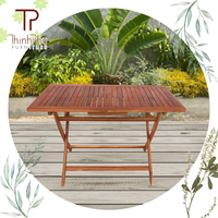 Ensemble table et chaises de salle à manger en bois d'acacia au design moderne, idéal pour jardin, extérieur, salon, cour et hôtel