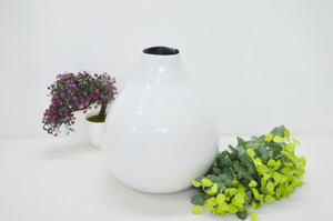 Premium Hot White Powder Coated Low Price Unique Flower <b>Vase</b> Vintage Classic Design Home Interior and Exterior <b>Decorative</b> <b>Vases</b> - Product Image 3