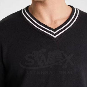 สเวตเชิ้ตคอวีของผู้ชายผ้าคอตตอนผสมเสื้อสวมหัวแบบเรียบ - Product Image 6