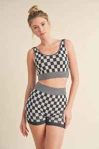 Short d'été personnalisé pour femmes Short à carreaux pour le jour de la course Short de sport à carreaux taille haute pour la gym - Product Image 2