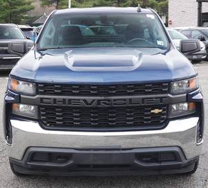 Chevrolet Silverado 1500 Work Truck Crew Cab LB 4WD Bleu Magnifique 2022 d'occasion, Conduite à Gauche, Boîte Automatique, Sièges en Tissu, Pack Valeur - Product Image 1