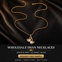 Collier Pendentif Cygne en Acier Inoxydable avec Zircon Cubique et Chaîne de Perles, Plaqué Or Véritable, Luxe Léger pour Femme, Vente en Gros