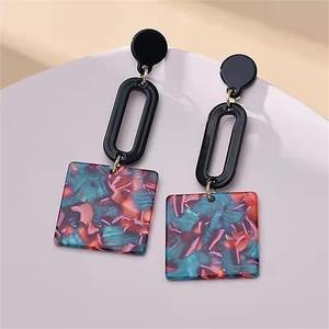 Boucle d'oreille en résine de haute qualité pour femmes et filles Style ange de mariage classique de l'Inde bijoux artisanaux Javed - Product Image 5