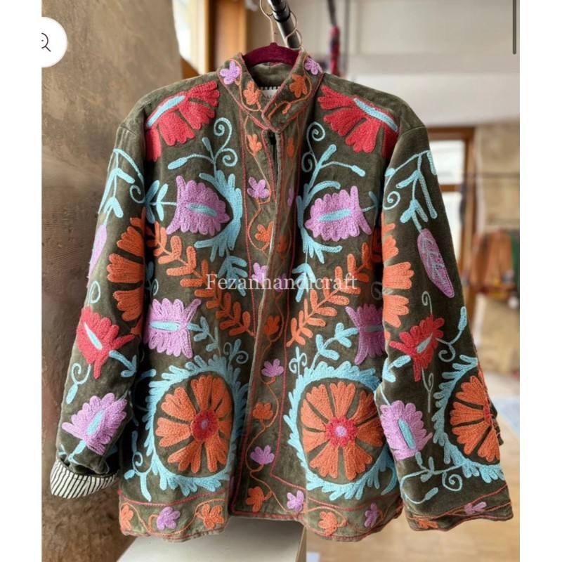 สีน้ำตาล