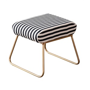 Vente à chaud Tabouret de bar industriel en métal doré fini pour chaise de café Tabouret de table avec pied Tabouret latéral en acier pour café et restaurant - Product Image 3