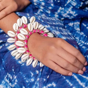 Quirky Mehendi Cowrie Jewelry Shell Brazaletes Surtidos Juegos de brazaletes a granel para fiestas de boda Ramadan Diwali Return Gifts Boho - Product Image 1