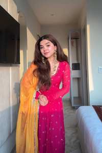 Última Moda Tradicional para Mujer, Vestido Largo Anarkali de Georgette Sintética con Bordado de Lentejuelas, Dupatta Reversible para Bodas y Fiestas - Product Image 2