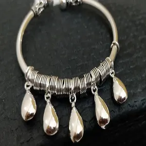 Braccialetto alla moda in argento Sterling 925 per donna al miglior prezzo braccialetto con ciondoli ad alta finitura