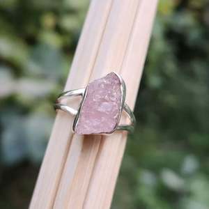 Pierre précieuse brute en quartz rose sertie de pierres en argent sterling 925, certifiée IEC, luxe, pour femmes, fiançailles, mariage, fête - Product Image 3