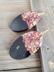 Boucles d'oreilles en résine brodée, bijoux de mode en acier inoxydable faits à la main pour femmes et filles, look classique de mariage, haute qualité - Product Image 3