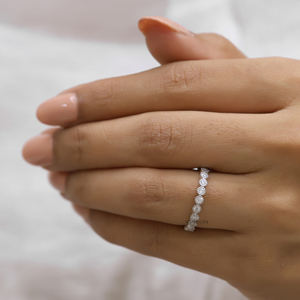 แหวนเพชรโมอิสทรงกลมตัดเพชร2มม. ชุดกรอบที่เข้ากันเป็นของขวัญสำหรับการหมั้นสำหรับแหวนอัญมณีของเธอ - Product Image 2