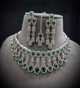 Ensemble de bijoux de mariée de luxe AD Fashion pour femmes, collier avec boucles d'oreilles, bijoux traditionnels de haute qualité pour les fêtes de mariage - Product Image 1