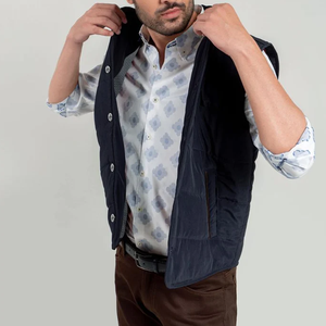 Vente en gros de veste en jean de haute qualité pour hommes sans manches hiver coupe-vent col montant logo avant personnalisable - Product Image 6