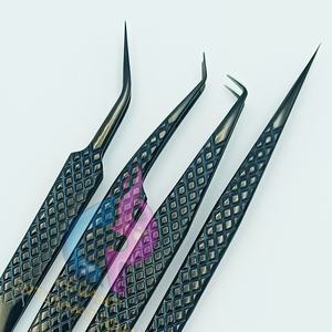 Pince à cils professionnelle et durable antimagnétique à pointe en fibre d'acier inoxydable avec logo personnalisé Pince à épiler en forme de L à prise parfaite de précision - Product Image 6