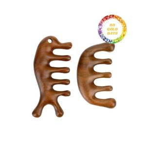 Peine de masaje de madera maciza Natural para comodidad del cuero cabelludo y experiencia relajante cuidadosamente hecho a mano por artesanos locales - Product Image 3