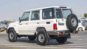 VENTES FLASH - Toyota Land Cruiser d'occasion, HardTop, 4.5L Diesel, Manuelle, V8 - Product Image 2