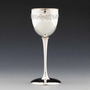 HallowedCup Glory santificado Cáliz de vino vintage Copa de latón religioso adornado Ideal para altares de iglesia y ofrendas espirituales - Product Image 3