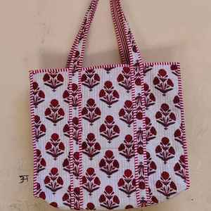 Grand fourre-tout en coton matelassé pour femmes Sac de marché pour femmes Durable Robuste Épicerie Fait à la main - Product Image 3