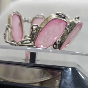 Pulsera de estilo clásico para mujer de alta calidad, piedra de sangre de dragón Natural, cabujón ovalado, ajuste de bisel, Material de latón, cadena de joyería - Product Image 1