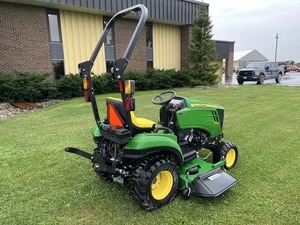 Tracteur compact original d'occasion Johnn pour Deeree 1023E à vendre - Product Image 5