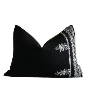 Profesional hecho a mano 100% funda de cojín de lana de lujo ligera Fundas de cojín Kilim patrón bordado cuadrado indio para uso doméstico - Product Image 1