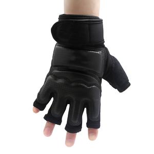 Nouveauté Gants de MMA en cuir de haute qualité pour l'entraînement des adultes Impression de logo personnalisée Demi-doigts Respirant Écologique - Product Image 3