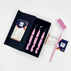 แหนบดัดขนตา Heart Grip ขนาด 10 มม. สีชมพูเคลือบสีเงิน ปลายมีลายสแตนเลสสตีล ทนทาน แม่นยำ ฟันหยัก/หยักเล็กน้อย สำหรับต่อขนตาแบบ Volume - Product Image 4