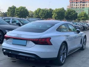 Auto Usado Económico, <span class=keywords><strong>Audi</strong></span> <span class=keywords><strong>E</strong></span>-<span class=keywords><strong>tron</strong></span> 2026, Sedán, Autos Usados Listos para Enviar - Product Image 2