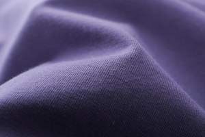 เสื้อยืดผู้ชายระบายอากาศได้ดี - แขนสั้น คอกลม เนื้อผ้านุ่ม ทรงพอดีตัว ดีไซน์คลาสสิก สดใส มีหลายสีให้เลือก 20+ สี - Product Image 6