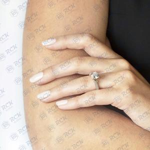 Bague Moissanite en argent sterling 925 pour femme 2.00 TCW avec halo caché pour les mariages ou les cadeaux - Product Image 2