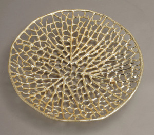 Bandeja de servicio de metal de hoja decorativa de lujo, plato chapado en oro en diseño moderno, plato de fruta usado para Cocina - Product Image 4