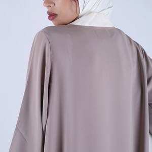 Robe Abaya Musulmane Décontractée Modeste à Manches Longues pour l'Été, Vêtements Islamiques pour Femmes, Conception Personnalisée, Service OEM, Vente en Gros, Séchage Rapide - Product Image 3