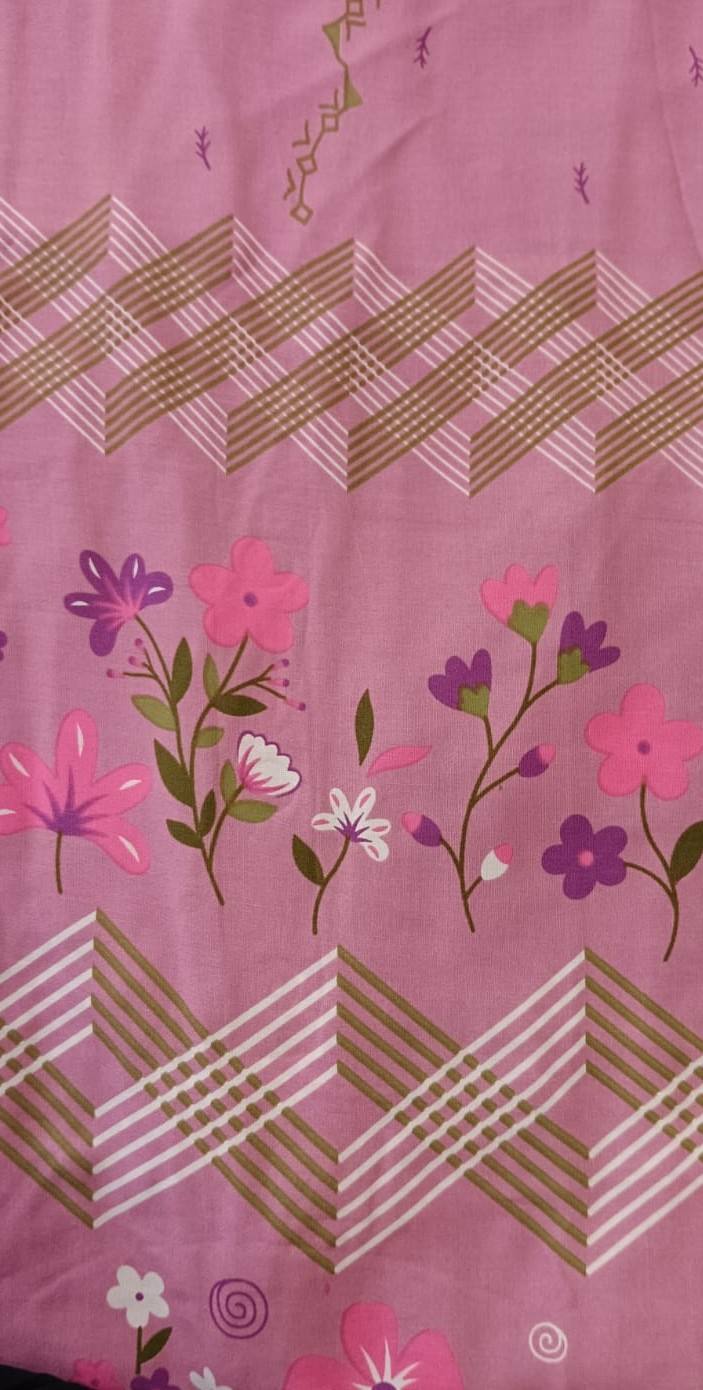 สีแดงม่วง