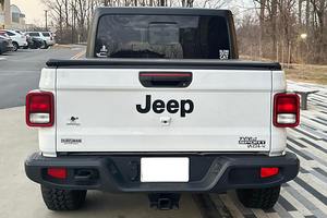 Jeep Gladiator Sport 4x4 2020 Usado en Buen Estado - Product Image 3