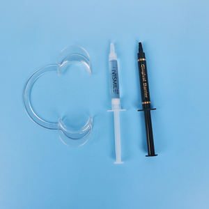 <span class=keywords><strong>Kit</strong></span> de <span class=keywords><strong>blanchiment</strong></span> des dents OEM avec logo privé Kits de clinique <span class=keywords><strong>dentaire</strong></span> avec <span class=keywords><strong>blanchiment</strong></span> <span class=keywords><strong>professionnel</strong></span> des dents pour lumière LED bleue - Product Image 1