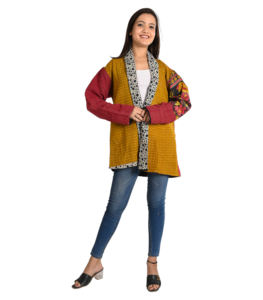 Veste matelassée en coton faite à la main encolure en V avec poches manteau court en coton pour femmes pour l'hiver vente en gros veste d'automne et d'hiver - Product Image 2