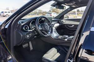 Mercedes-AMG C63 Sedán 2016 Usado, 13800 Millas, 1 Dueño, Motor V8 Twin-Turbo de 469 hp, Sin Modificar - Product Image 4