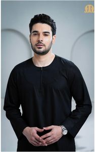 Vente en gros de Thobe Kurvig Omani 2.0 pour hommes | Robe islamique Jubba Ramadan Eid Prière Porter OEM et marque de distributeur disponible bas quantité minimale de commande - Product Image 3