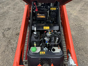 Minicargadora compacta Kubota SCL1000 Stand-On disponible para la venta - Product Image 5