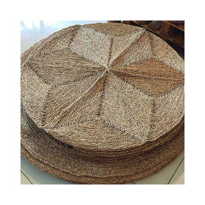 Artesanías de mimbre más vendidas: alfombrilla de juncia utilizada para la decoración del hogar con diseño moderno de Vietnam - Product Image 1