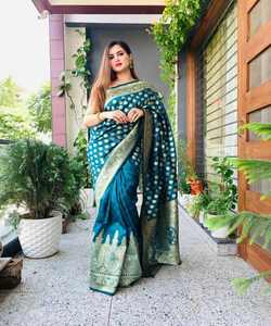 Saree en mousseline de soie luxueux avec broderie à la main et détails à volants pour les fêtes et les occasions spéciales - Product Image 1