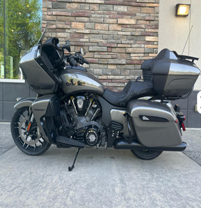 OFERTAS IMPERDIBLES: Motocicletas Indians Pursuit Dark Horse 2025 de 1834cc Disponibles - Product Image 1