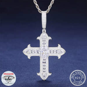 Pendentif croix classique en argent sterling S925 plaqué rhodium/or 14 carats, serti de moissanite, pour homme et femme, idéal pour un cadeau - Product Image 2