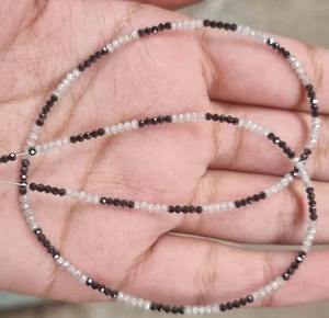 Cuentas de moissanita facetadas de grado AAA, piedra blanca y negra de 3mm, fabricación de joyas de Hip Hop personalizadas, ¡para diseños únicos! - Product Image 1