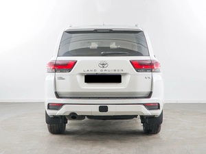LAND CRUISER SERIE 300 2022, Bajo Kilometraje, Motor en Buen Estado, Transmisión Automática, Techo Panorámico, Luces, Listo para Enviar - Product Image 4