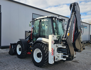 Hydromek HMK 102B Supra K4 Euro 5 220HP para Tractor de Ruedas con Motor Diésel y Rodamientos para Construcción y Agricultura - Product Image 3