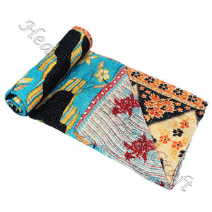 Manta India Kantha Hecha a Mano, de Algodón Gudari Estampado, Proveedor Dorado, Venta al por Mayor para Hoteles - GD1038 - Product Image 1