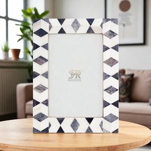 Cadre photo décoratif fait main en os incrusté motif mousse arctique, personnalisable, collection disponible en 3 tailles - Product Image 3