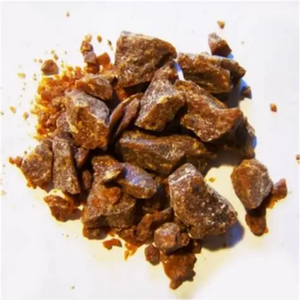 Poudre de bois d'oud de haute qualité, qualité aromatique, pour parfum et usage rituel - Product Image 3